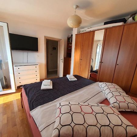 Apartment Sara Умаг Екстер'єр фото
