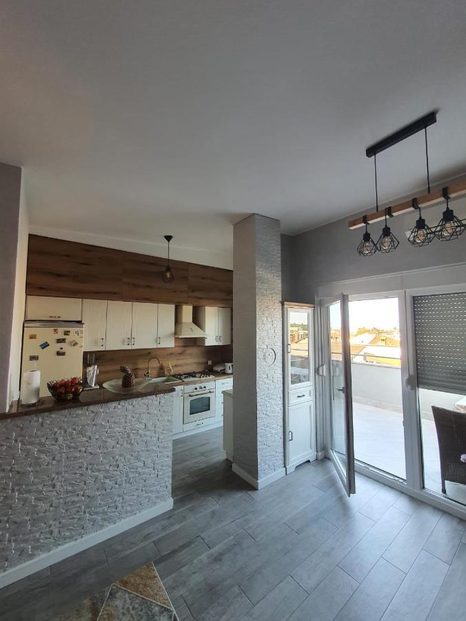 Apartment Sara Умаг Екстер'єр фото
